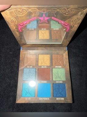 Jeffree Star “Star Ranch” Eyeshadow Palette